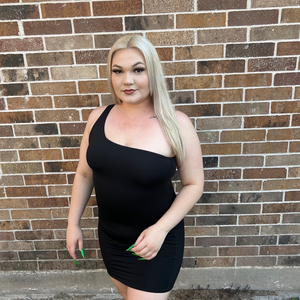 Forever 21 Black One Shoulder Dress